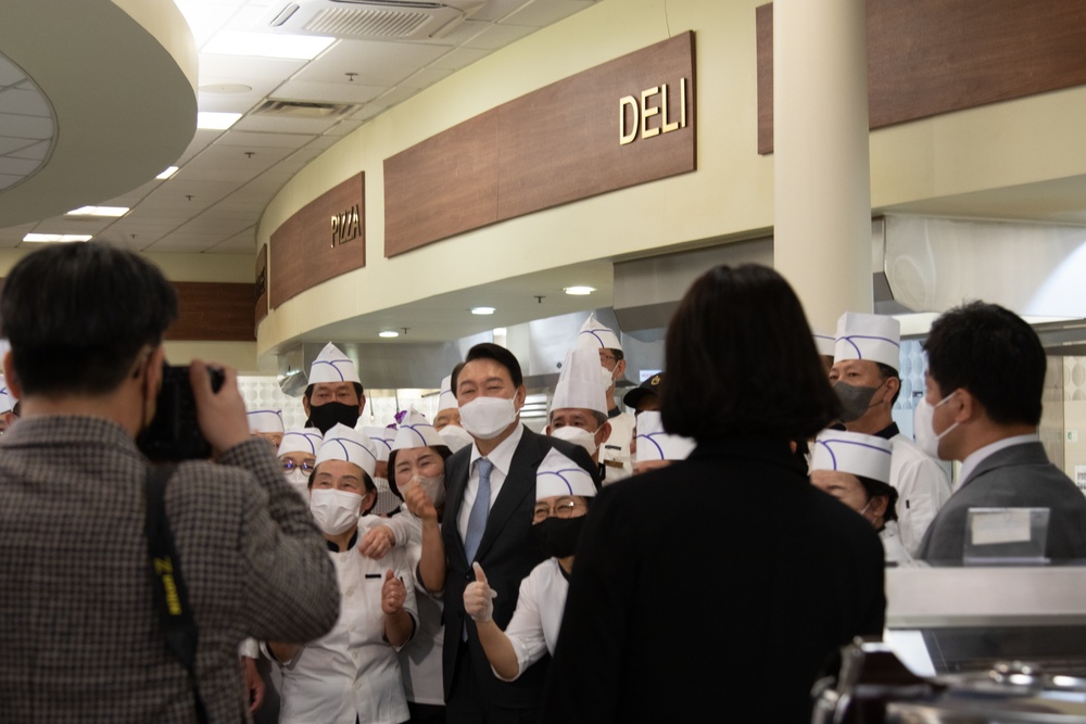 Korean president elect visits Camp Humphreys