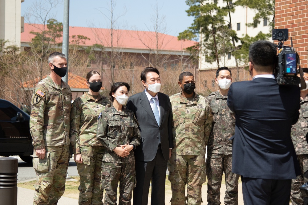 Korean president elect visits Camp Humphreys