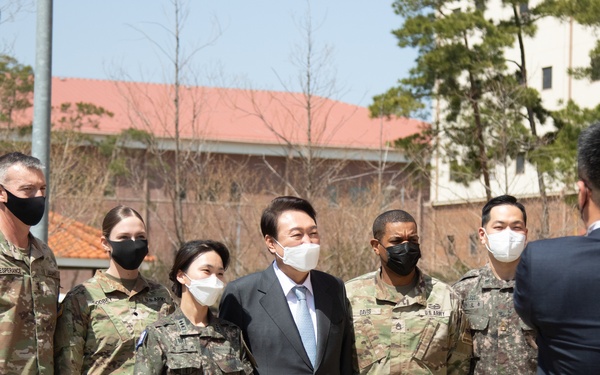 Korean president elect visits Camp Humphreys