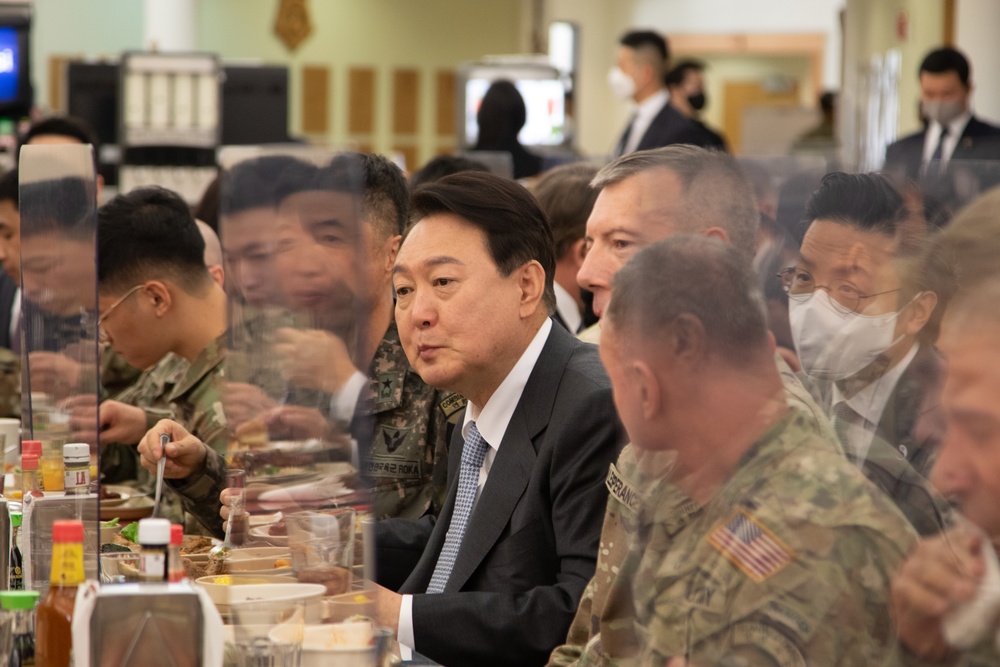 Korean president elect visits Camp Humphreys