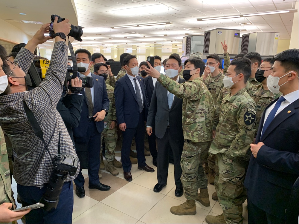 Korean president elect visits Camp Humphreys