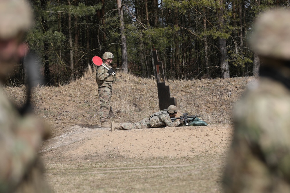 DVIDS - Images - Dreadnaught Soldiers Qualify with their M4 at Studnica ...