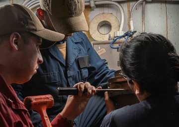 Kearsarge Conducts Operations in the Atlantic Ocean.