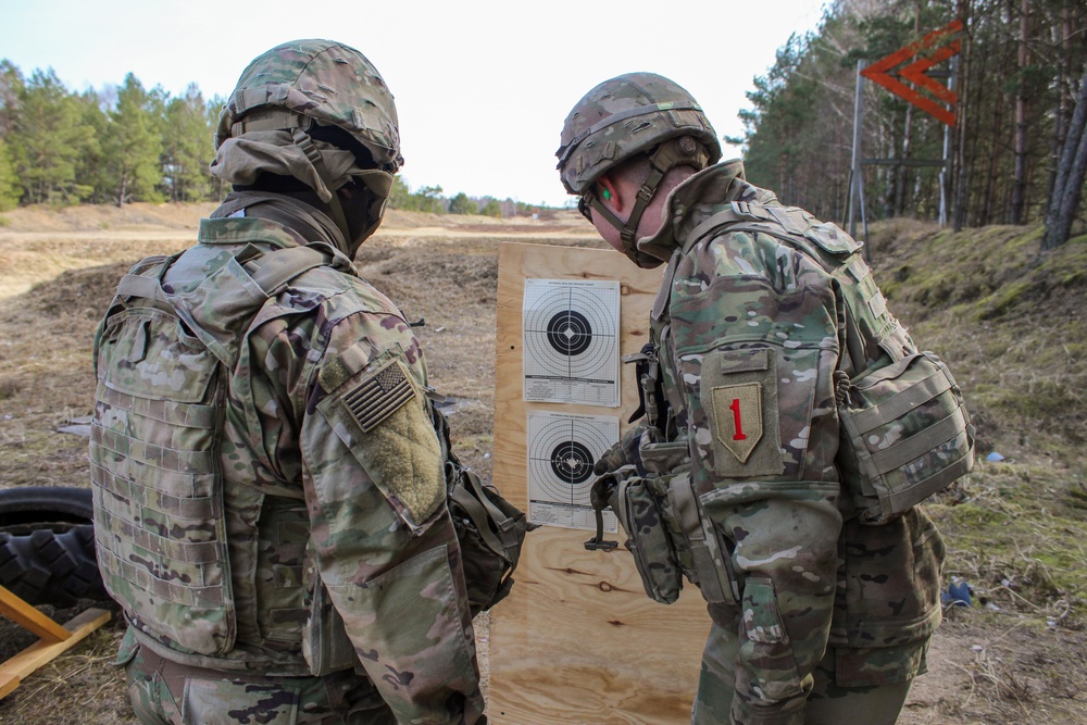 DVIDS - Images - Dreadnaught Soldiers Qualify with their M4 at Studnica ...