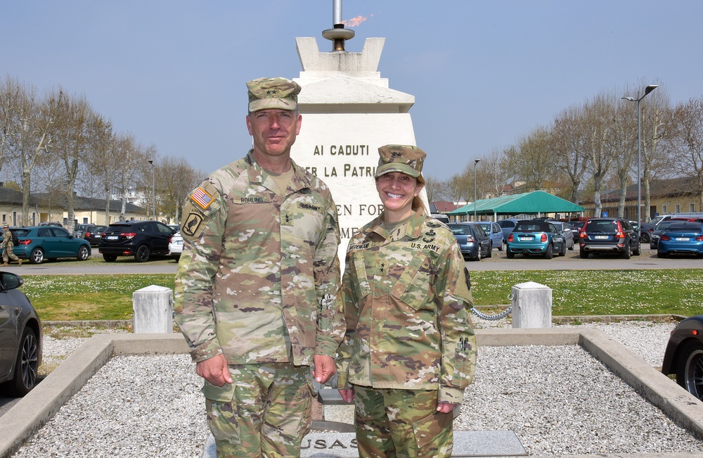 Maj. Gen. Michele Bredenkamp visits Caserma Ederle in Vicenza, Italy