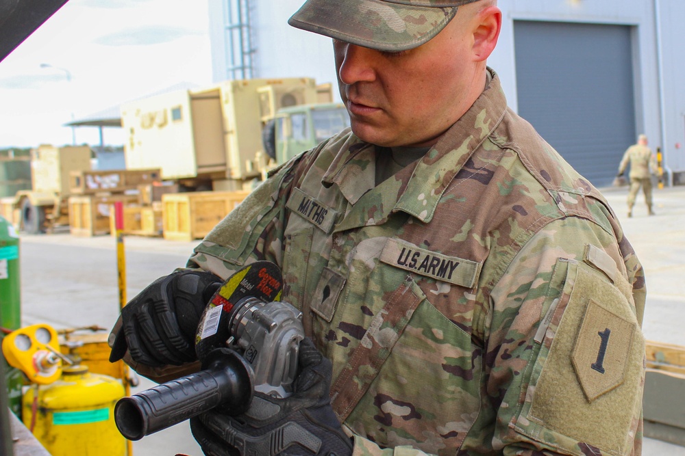 Mathis Uses Skills to Improve Readiness on M1A2 Abrams Tanks