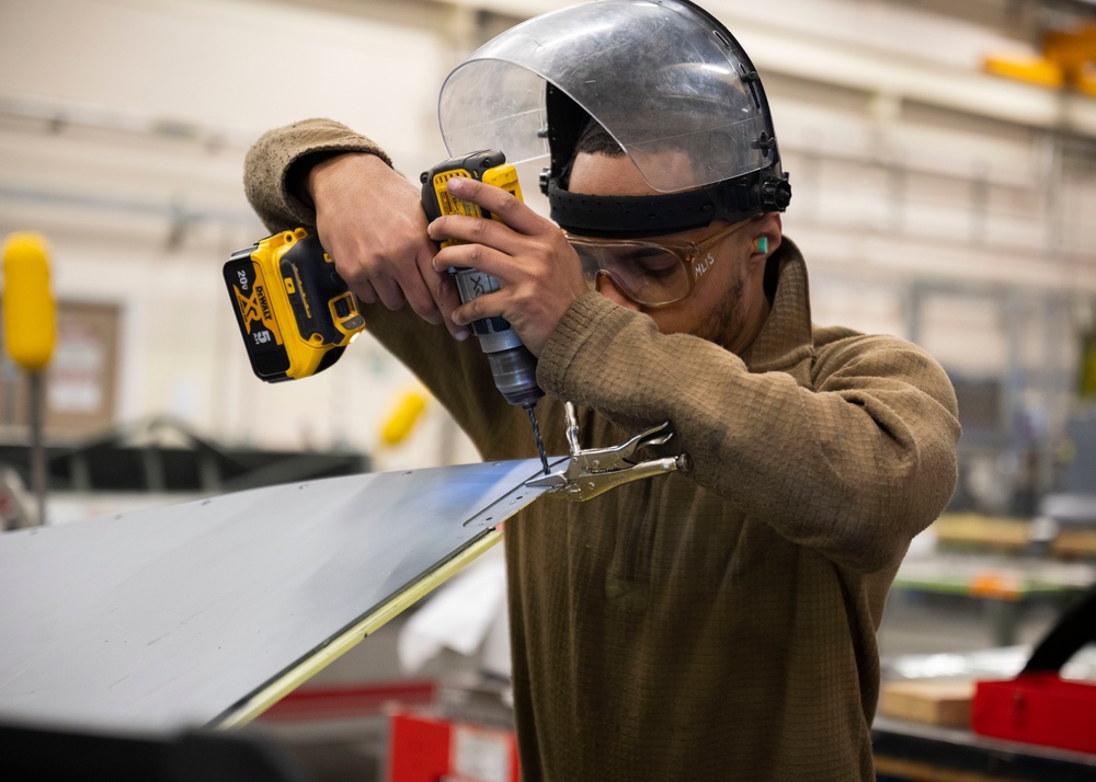100th MXS Airmen hard at work