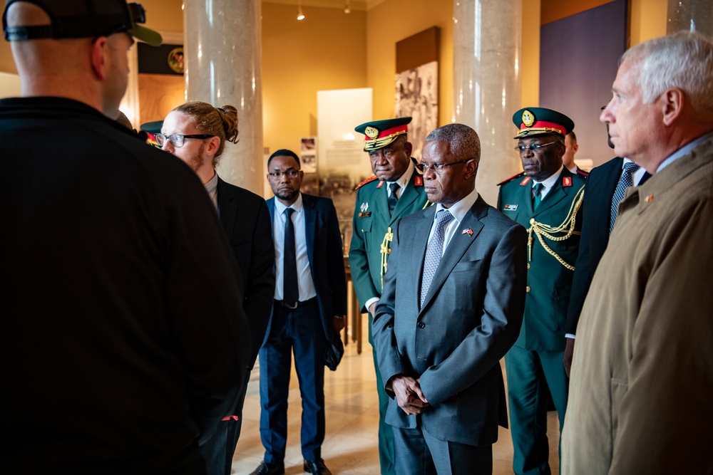 Minister of State of Angola Francisco Furtado Participates in a Public Wreath-Laying Ceremony at the Tomb of the Unknown Soldier