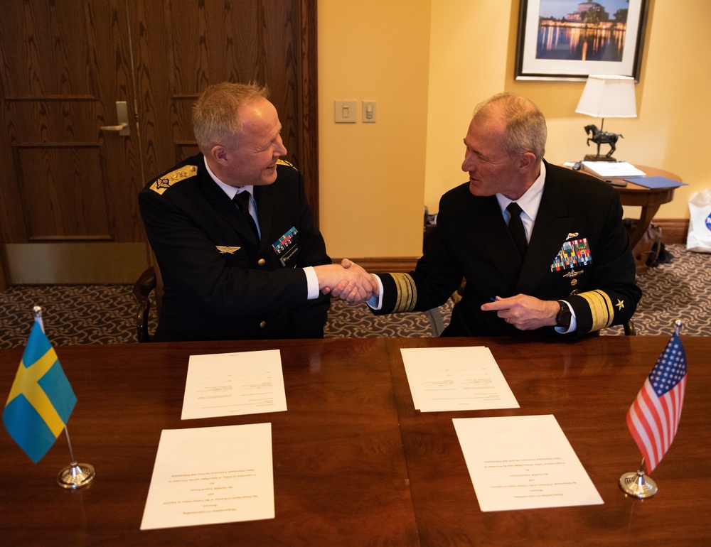 USSPACECOM, Sweden sign historic space sharing agreement