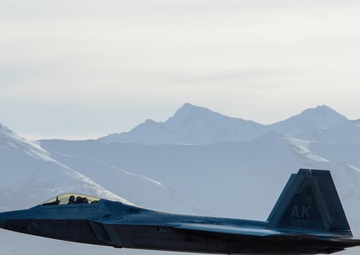 Raptors launch from Ted Stevens during PF 22-4