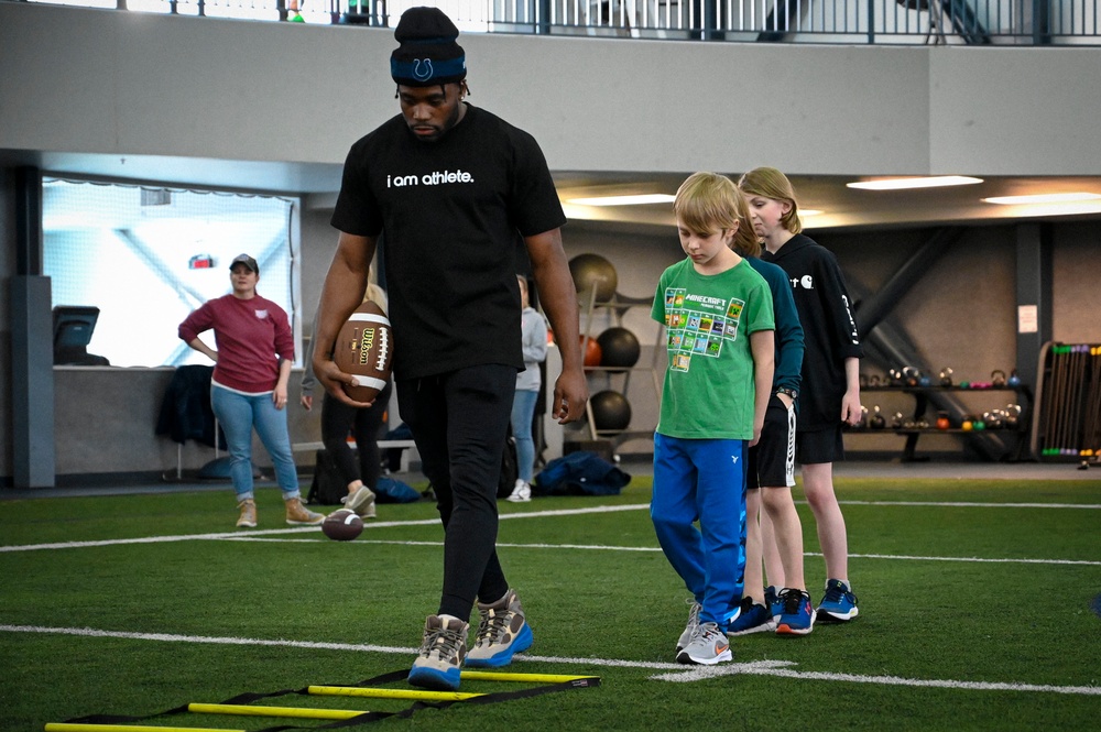 USO Hosts NFL Clinic at Eielson AFB
