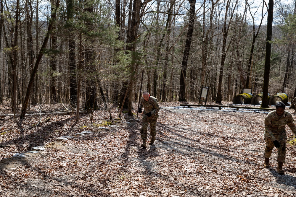 883 QM Company conquers Kentucky confidence course