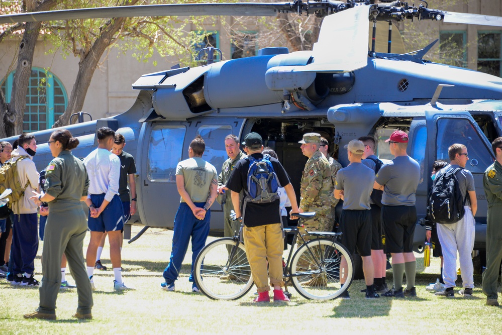 Kirtland visits New Mexico State University