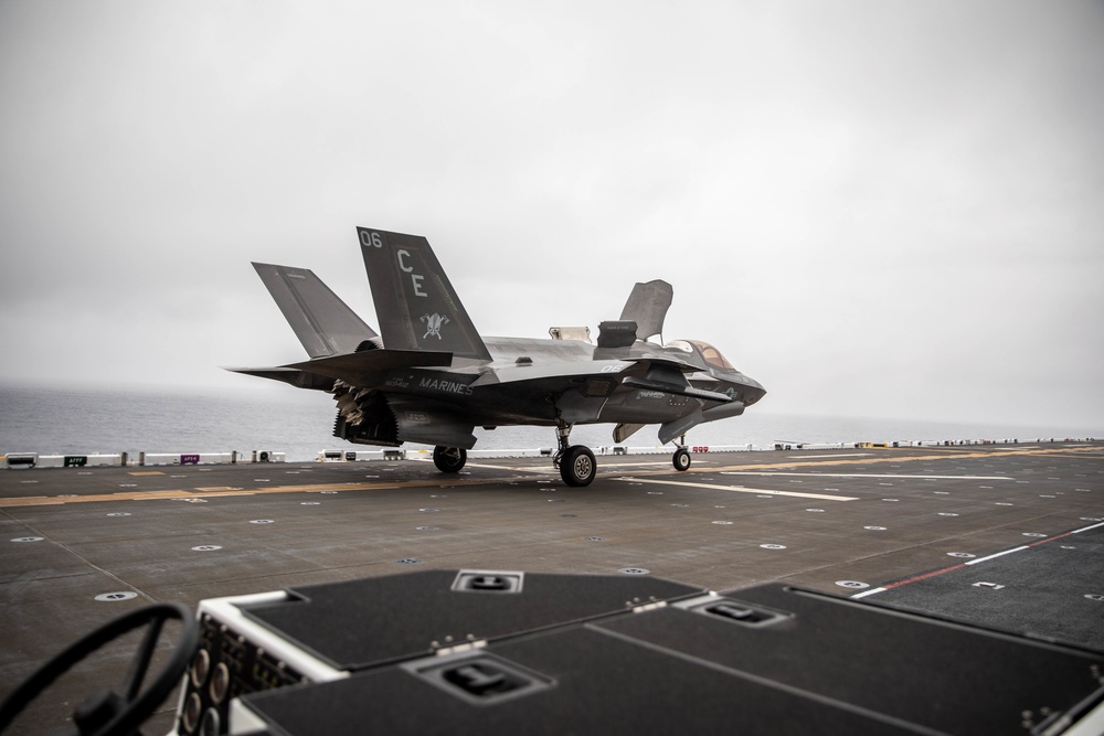 Marine Aircraft Group 13 F-35B Lightning II’s aboard USS Tripoli