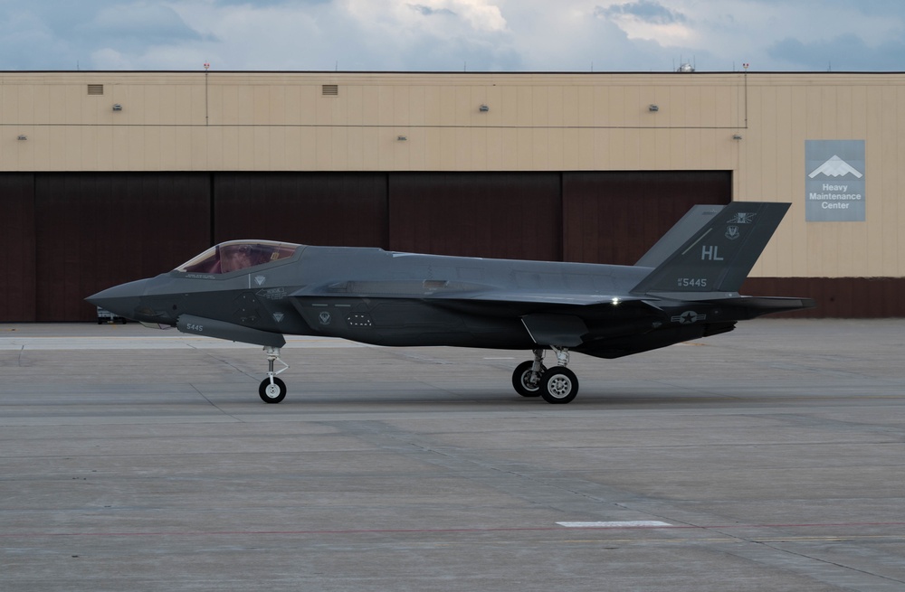 Exercise Agile Tiger continues at Whiteman Air Force Base