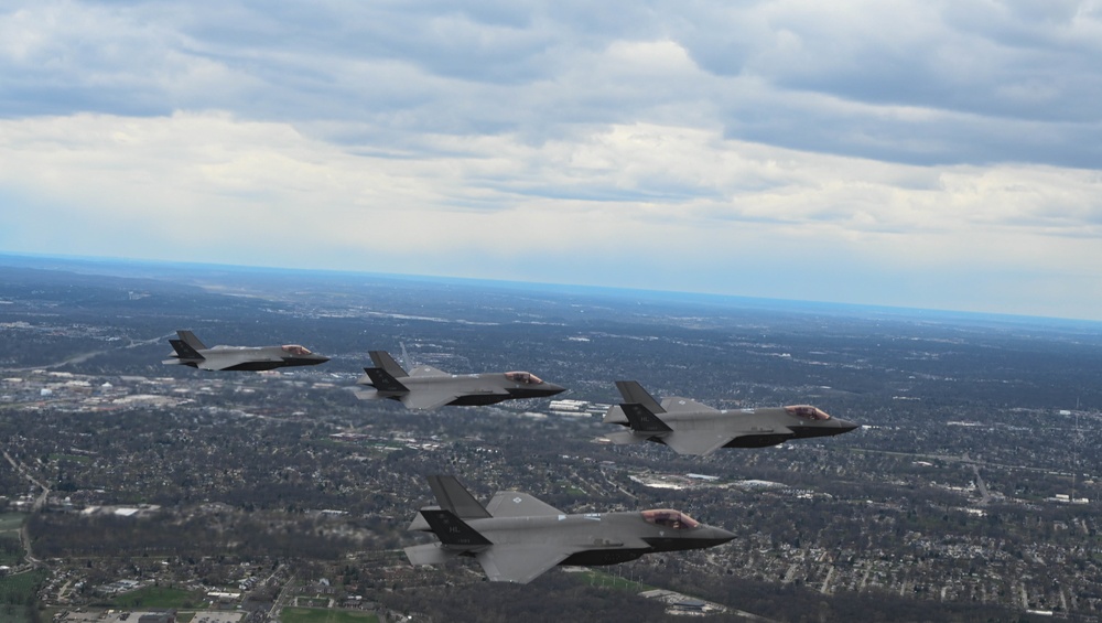 T-38 Talon flies training mission with F-35 Lightning II during Exercise Agile Tiger