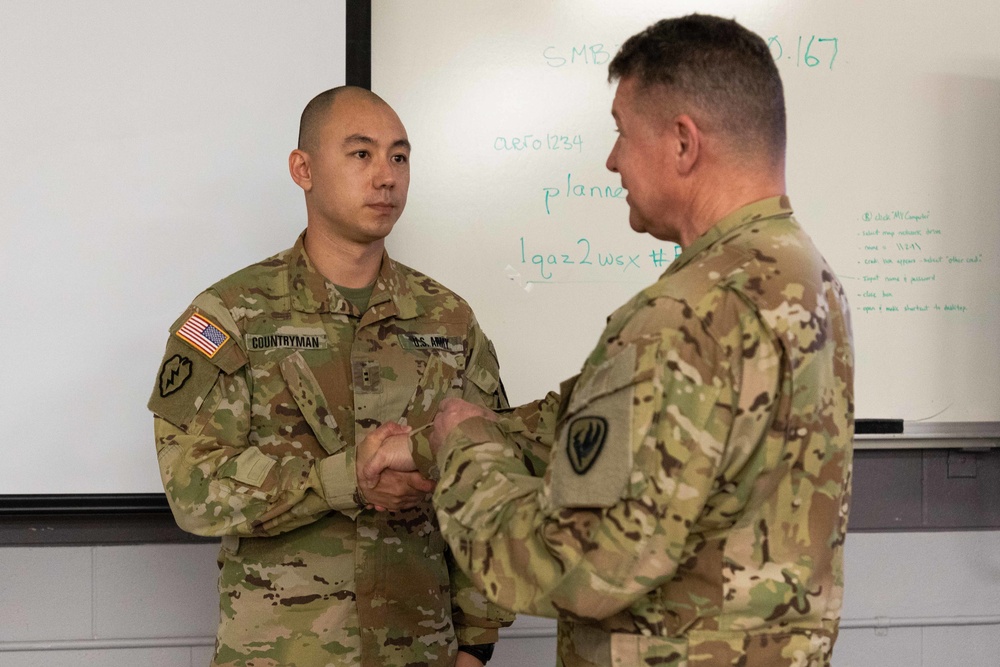 BG Budraitis visits USAACE Pilots and Rangers!