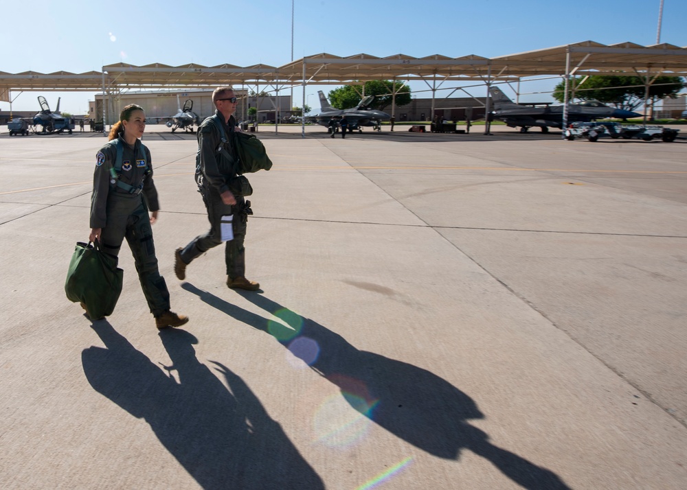 19th Air Force Command Team visits Luke AFB