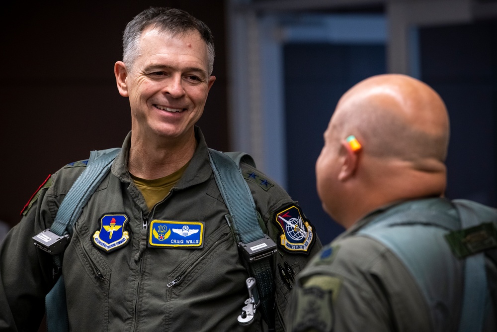 19th Air Force Command Team visits Luke AFB