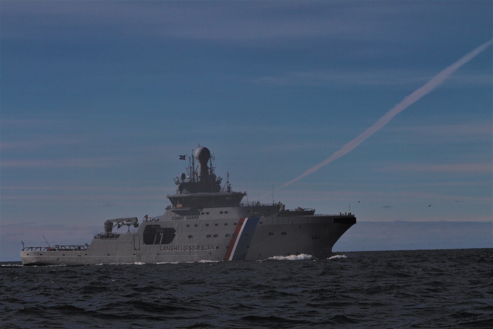 Icelandic Coast Guard operates with USS Arlington (LPD 24) during exercise Northern Viking 22