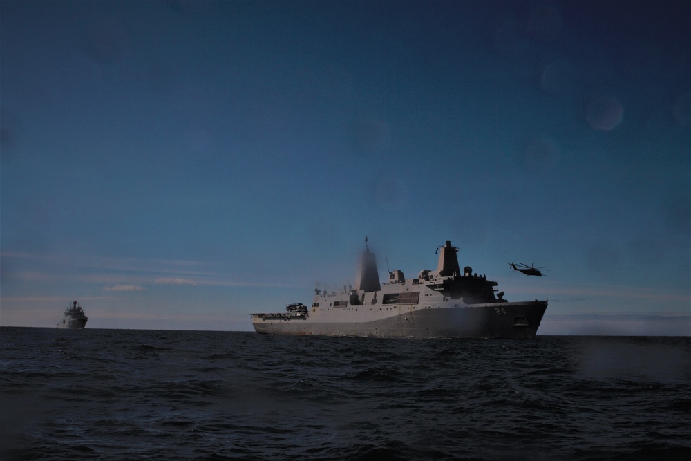 Icelandic Coast Guard operates with USS Arlington (LPD 24) during exercise Northern Viking 22