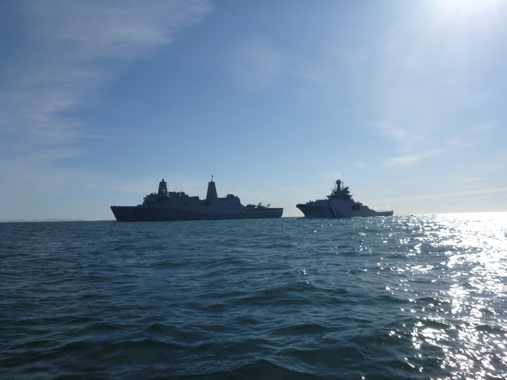 Icelandic Coast Guard operates with USS Arlington (LPD 24) during exercise Northern Viking 22