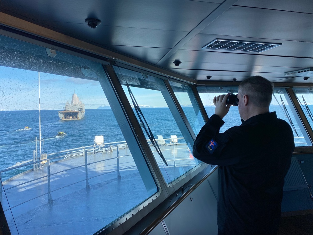 Icelandic Coast Guard operates with USS Arlington (LPD 24) during exercise Northern Viking 22