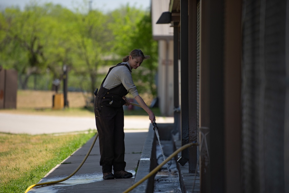 37 TRG Command Team Cleans MWD Kennels