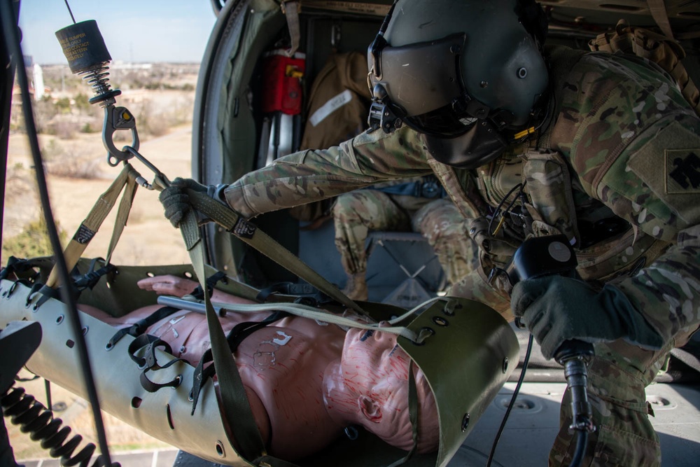 OKNG Soldiers and Airmen hold SPP knowledge exchange with Azerbaijan OCC Battalion