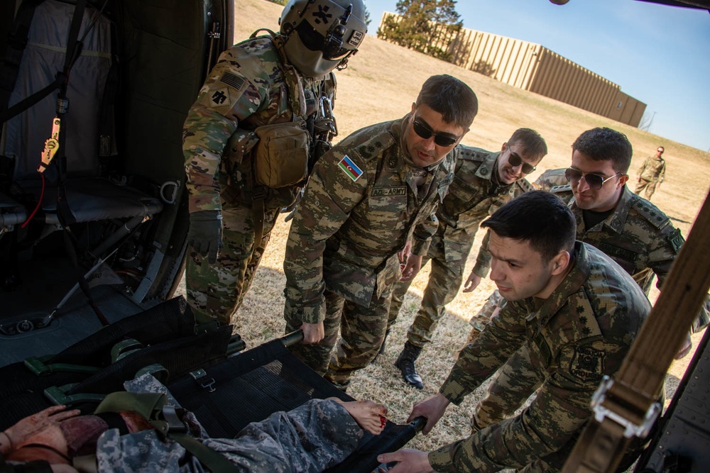 OKNG Soldiers and Airmen hold SPP knowledge exchange with Azerbaijan OCC Battalion