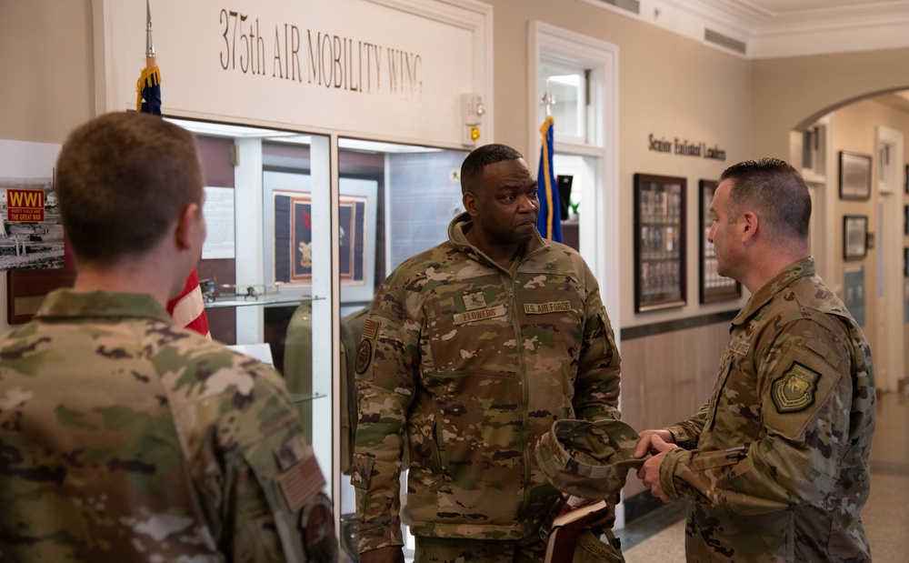 Brig. Gen. Flowers visits Scott AFB