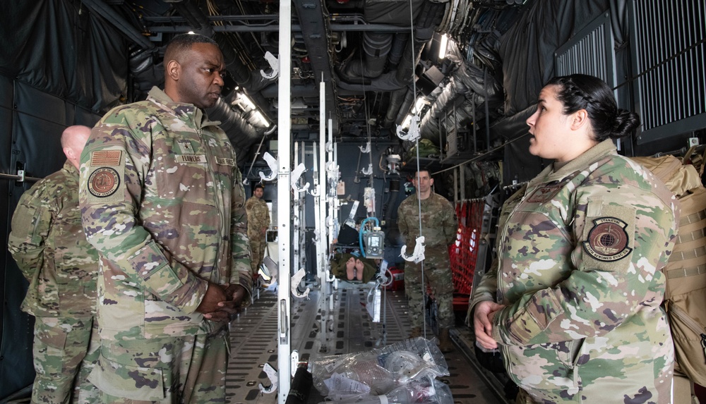 Brig. Gen. Flowers visits Scott AFB