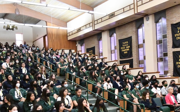 MEDCoE leaders support female students during Incarnate Word High School speaker panel