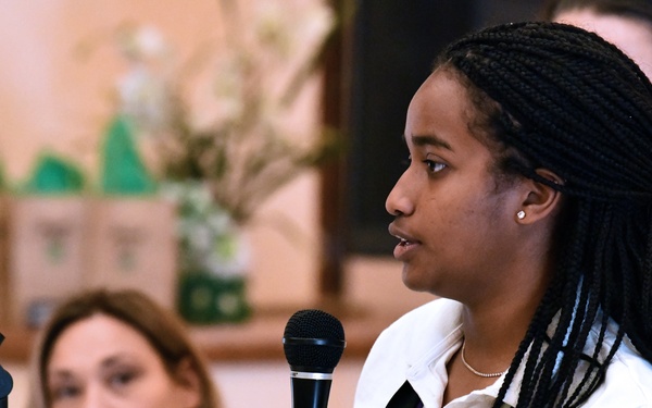 MEDCoE leaders support female students during Incarnate Word High School speaker panel