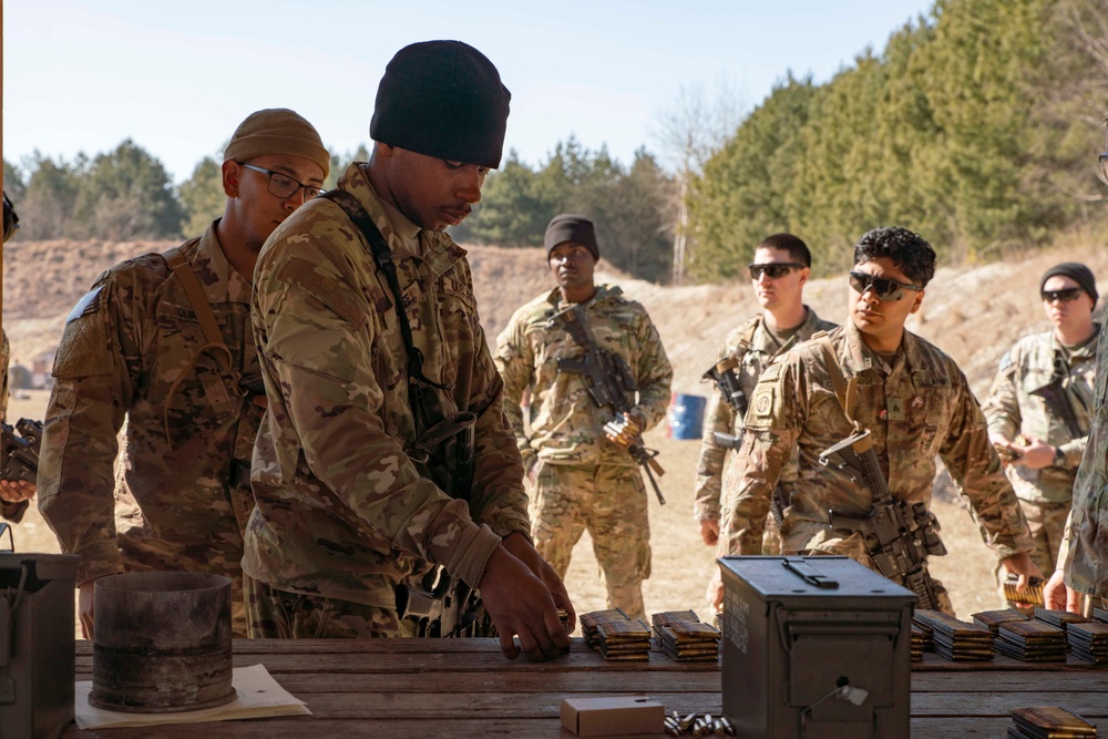 Paratroopers hone their skills during live-fire training