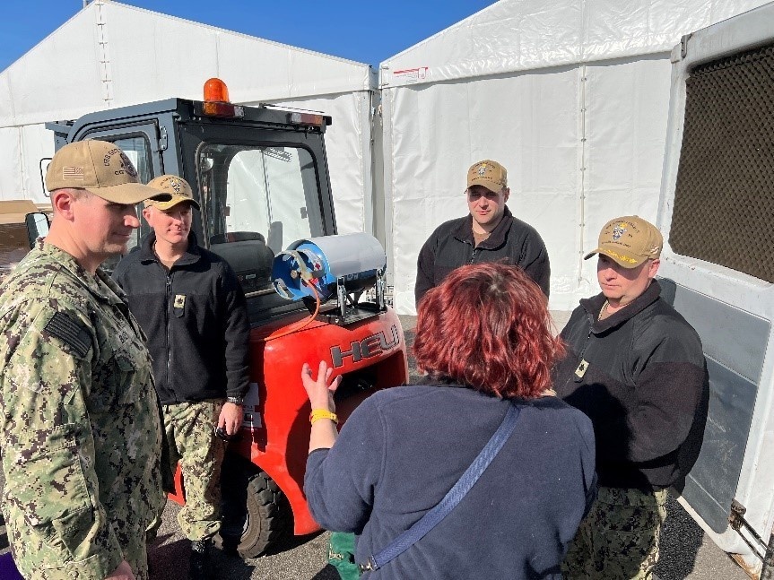 Forrest Sherman Sailors Assist Ukrainian Refugees