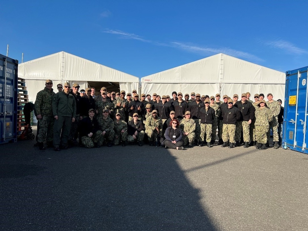 Forrest Sherman Sailors Assist Ukrainian Refugees