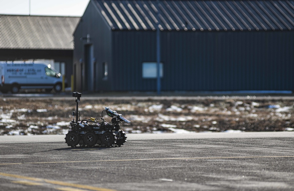 Icelandic Police disarm simulated IED