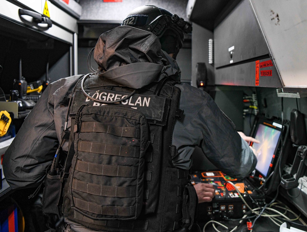 Icelandic Police disarm simulated IED