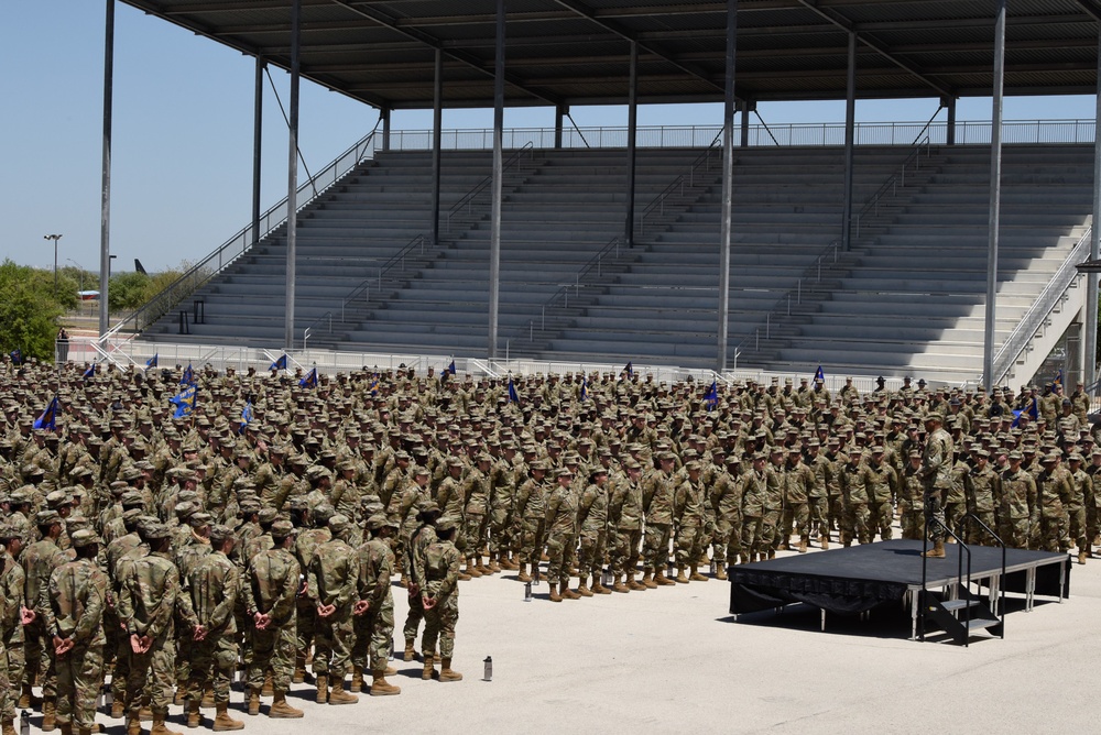 CSAF visits Airmen at Basic Military Training