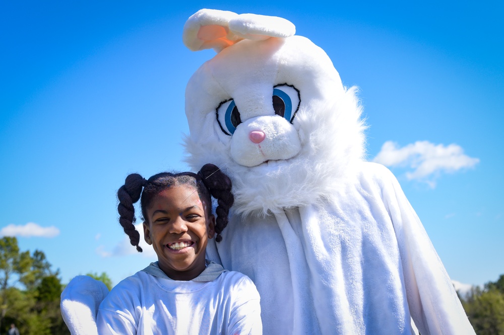 117th Air Refueling Wing Easter Egg Hunt