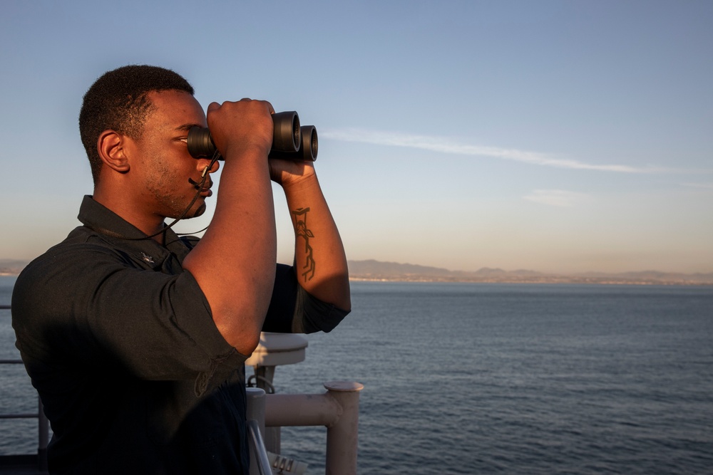 Makin Island Navigation Watch