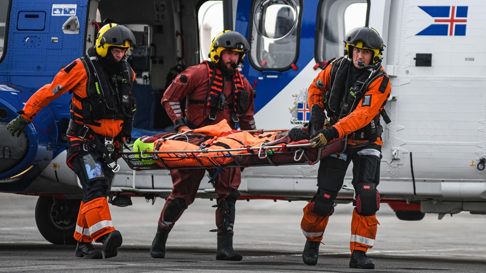 Shock Trauma Platoon Simulates Transfer and Medical Aid