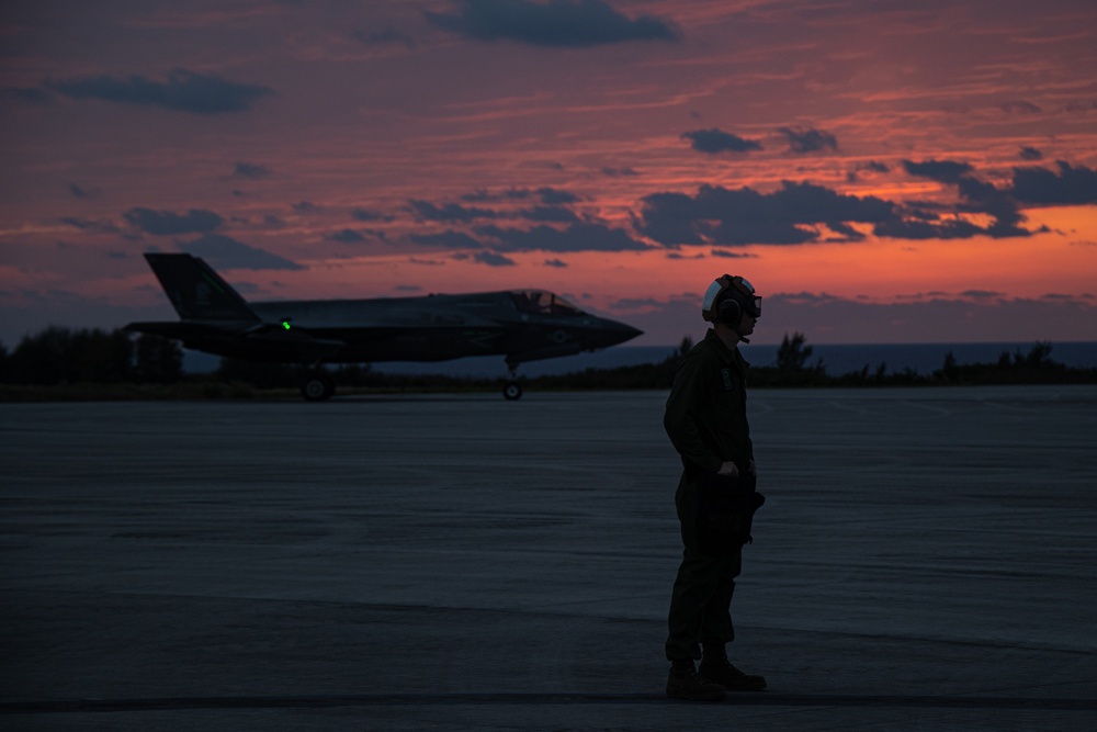 F-35B Lightning II Field Carrier Landing Practice