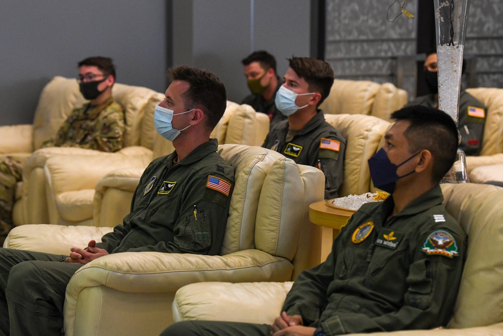 Yokota pairs with Royal Thai Air Force for training