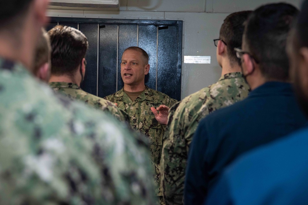 Force Master Chief Visits USS Ronald Reagan (CVN 76)