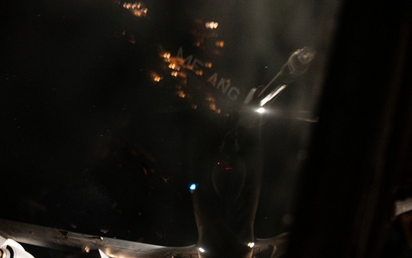 E-3 Sentry connects with KC-10 Extender