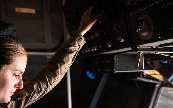 Airmen fly final McGuire AFB KC-10 deployment sortie