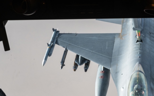 Airmen fly final McGuire AFB KC-10 deployment sortie