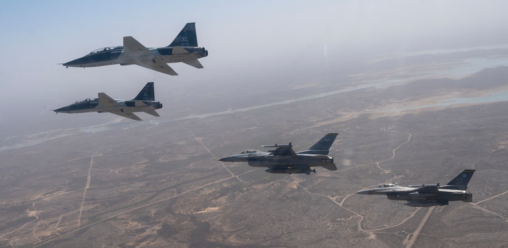 T-38s Fly with F-16s